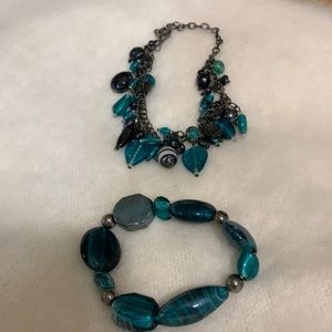 Set of 2 glass beaded bracelets
